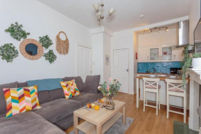Warm 1bed Flat Leith Walk
